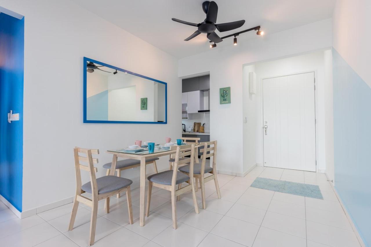 Seaview Holiday Home, By Sanguine Tanjung Tokong エクステリア 写真